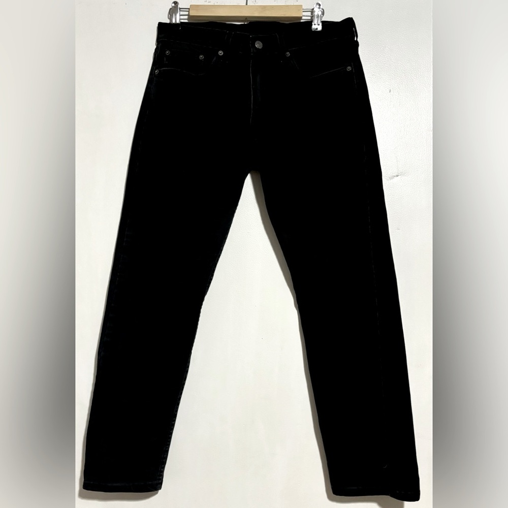 502 Taper Men’s Black Levi’s Jeans